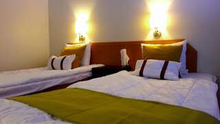 Отель Hotel Jollas89 Хельсинки Стандартный двухместный номер с 2 отдельными кроватями и видом на сад-6